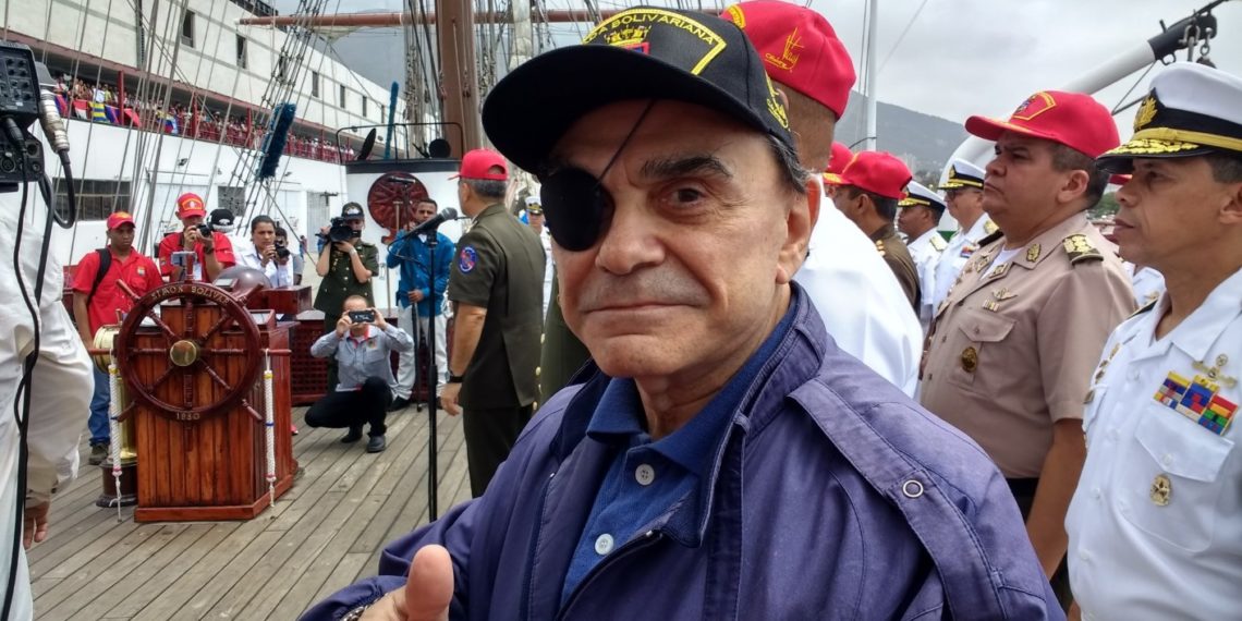 Walter Martínez volvió a denunciar la suspensión de su programa ...