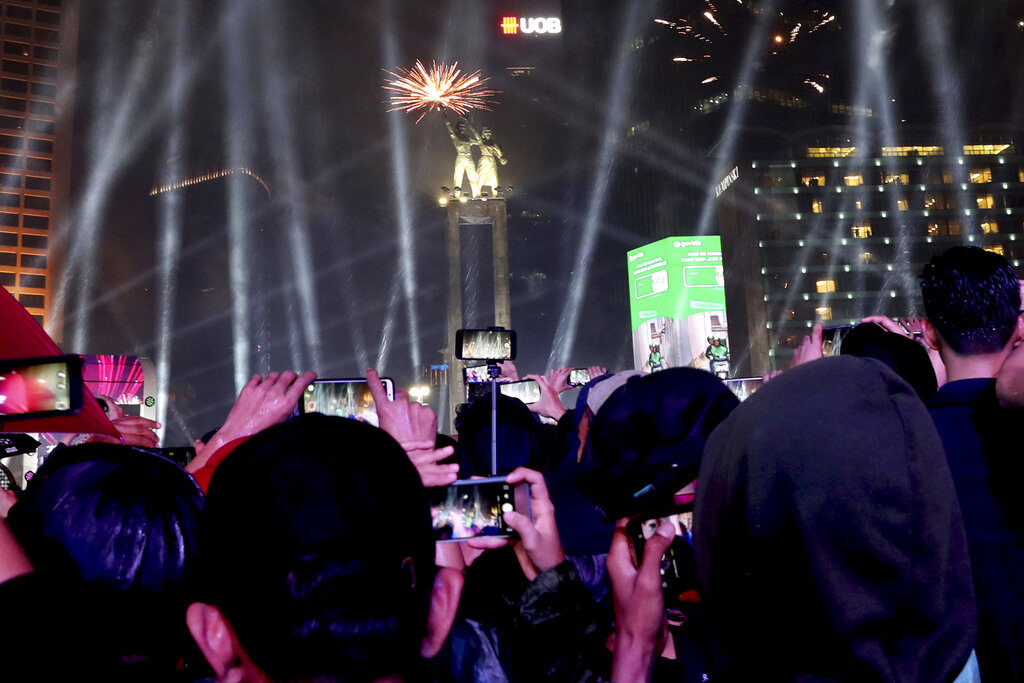 Celebración de año nuevo en Jakarta, Indonesia. Foto: AP