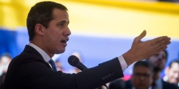 buques de Irán Guaidó embajada Maduro