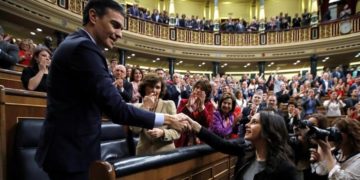 Ciudadanos pacta con el Gobierno de Pedro Sánchez para extender estado de alarma