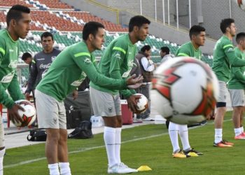 Futbolista muere por coronavirus: primer deceso de un jugador activo