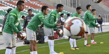 Futbolista muere por coronavirus: primer deceso de un jugador activo