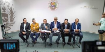 Oposición venezolana farsa