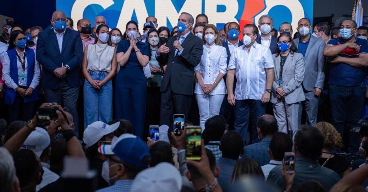 ¿Cuáles serán las nuevas políticas del nuevo presidente de República Dominicana, Luis Abinader?: la periodista Katherine Hernández lo explica