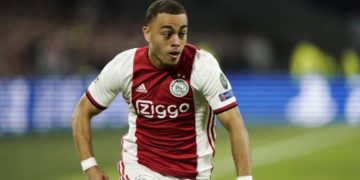 Juventus quiere a Sergiño Dest como primer fichaje de Andrea Pirlo