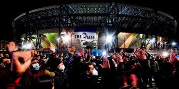 El estadio del Nápoles se llamará desde ahora Diego Armando Maradona
