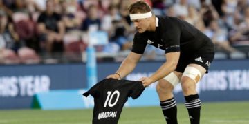 El gran homenaje de los All Blacks: dedican el haka a Maradona