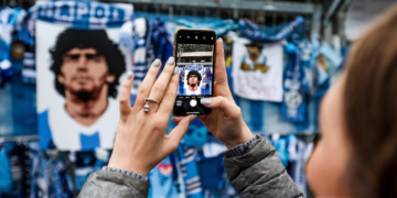 Futbolista española se negó al minuto de silencio por Maradona