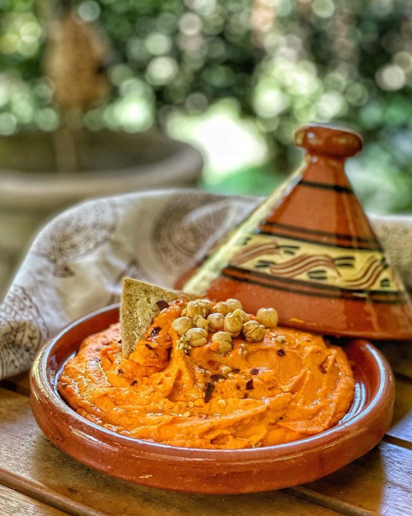 Cómo hacer hummus de garbanzos con pimientos asados