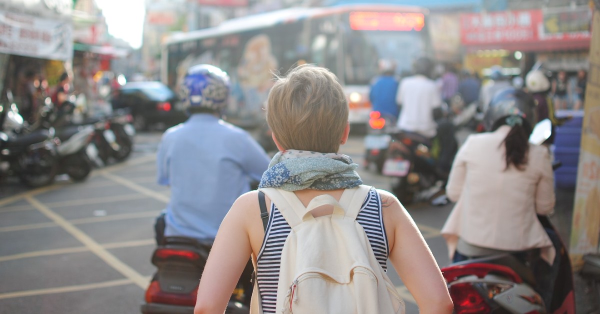 Mochilera a los 40: así viven quienes lo dejaron todo para vivir su sueño de viajar